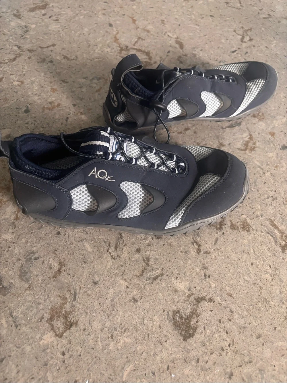 AG 1001 Aquatic Training Show men's size 8